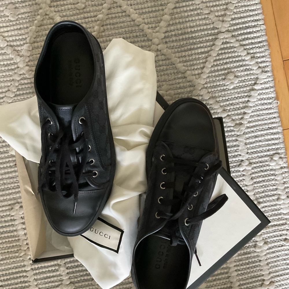 Men's Black Gucci Sneakers - Picture 5 of 6